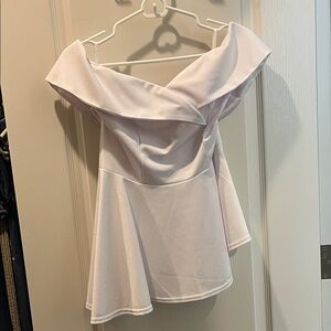 🧋Elegant Off-Shoulder Assymetrical Hem White Top🧋3/$22